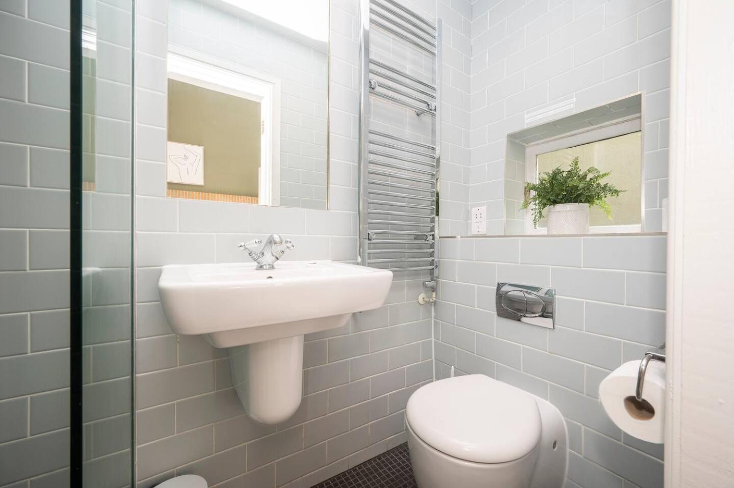 Cosy Retreat For Two Off Upper St, Islington Pass The Keys
